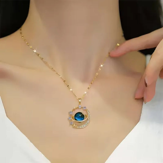 Elegant Moon Shape Beautiful Starry Necklace With Micro-Inlaid Zirconium Luxury Pendants