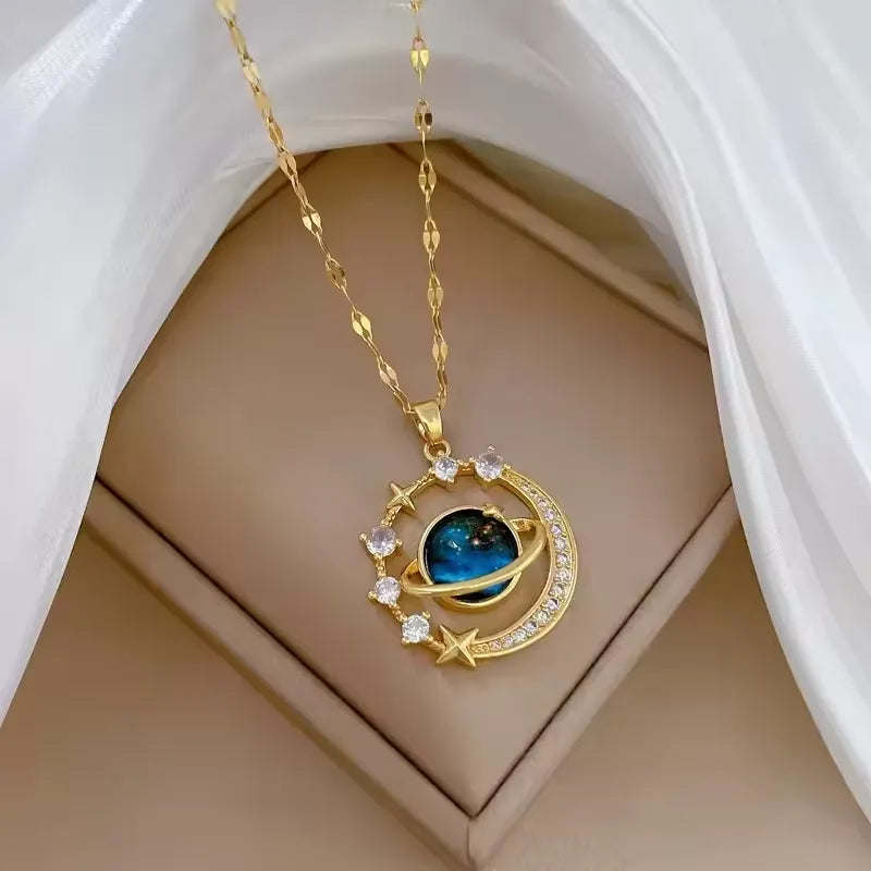 Elegant Moon Shape Beautiful Starry Necklace With Micro-Inlaid Zirconium Luxury Pendants