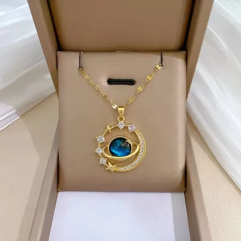 Elegant Moon Shape Beautiful Starry Necklace With Micro-Inlaid Zirconium Luxury Pendants