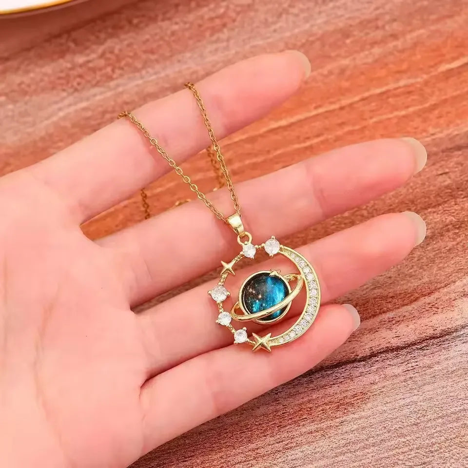 Elegant Moon Shape Beautiful Starry Necklace With Micro-Inlaid Zirconium Luxury Pendants
