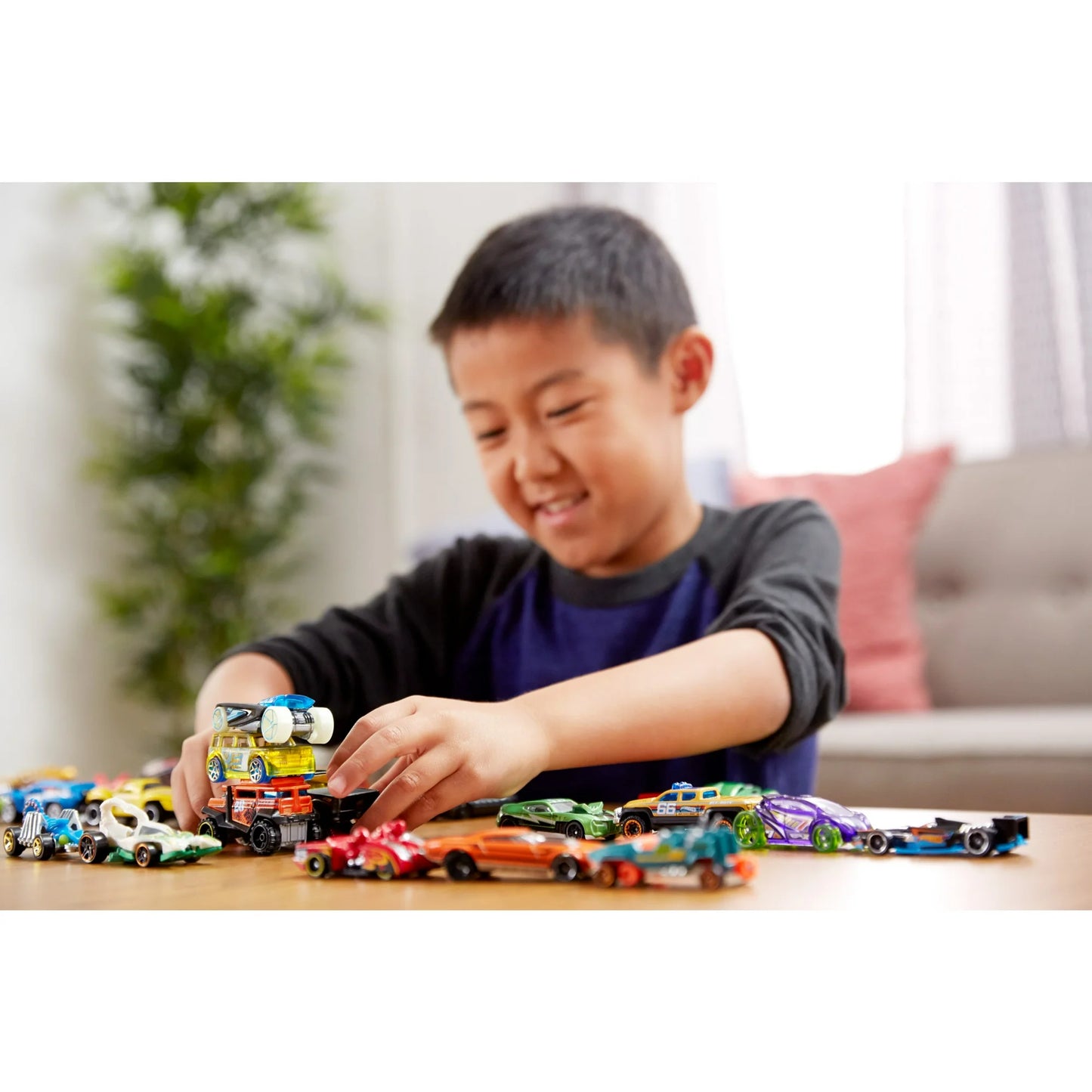 Hot Wheels Set of 8 Basic Toy Cars & Trucks in 1:64 Scale Including 1 Exclusive
